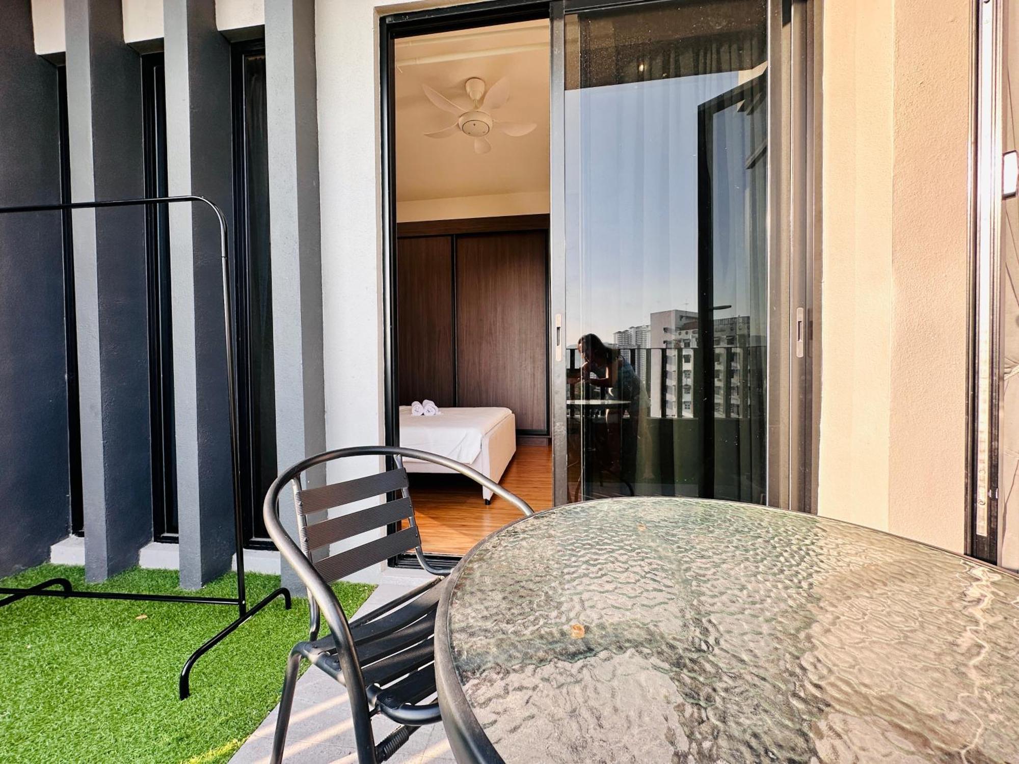 New Georgetown Instagramable 2Br Homestay For 10Pax 无敌美景两房民宿 Beacon Executive Suite Exteriér fotografie
