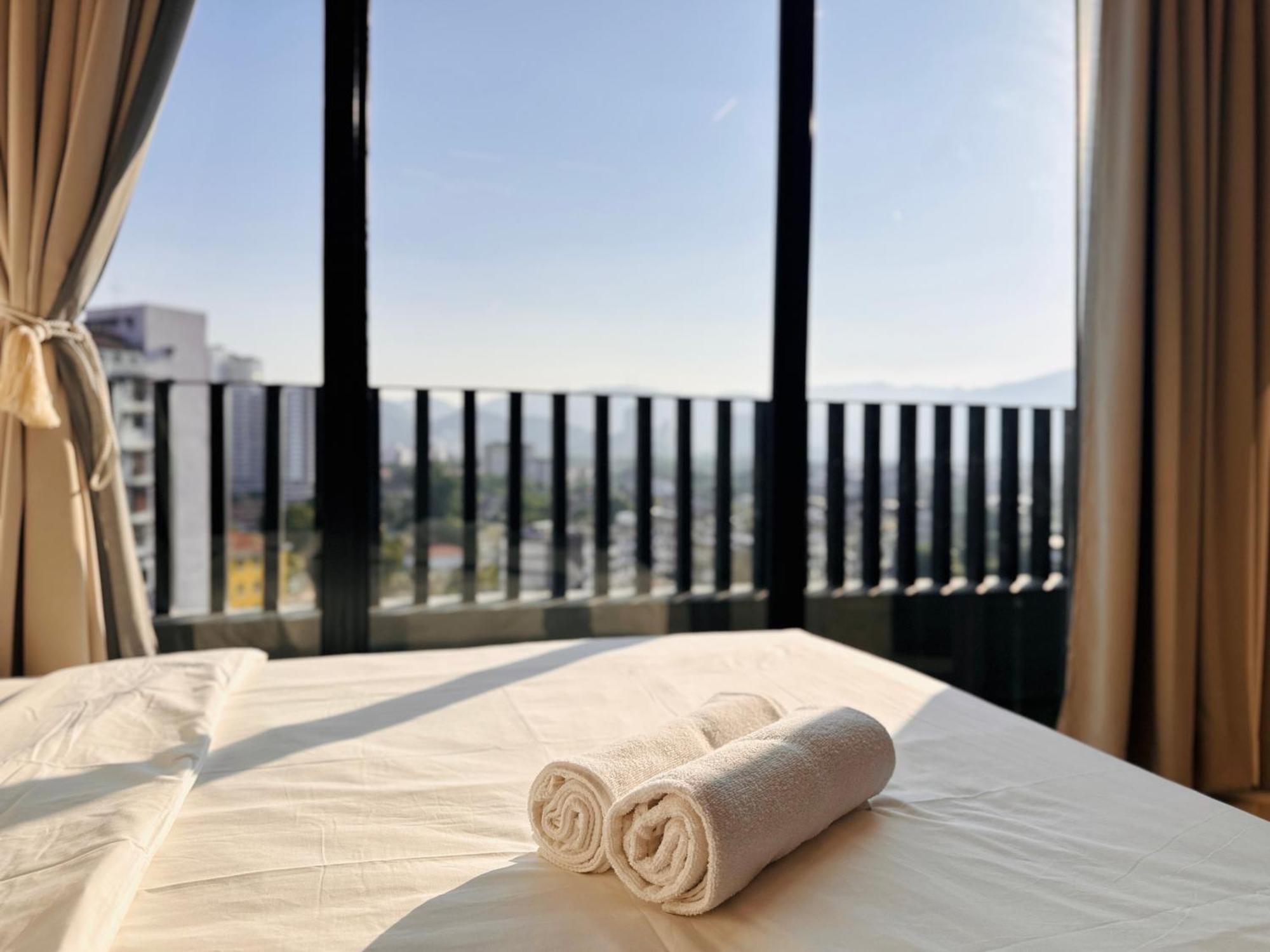 New Georgetown Instagramable 2Br Homestay For 10Pax 无敌美景两房民宿 Beacon Executive Suite Exteriér fotografie