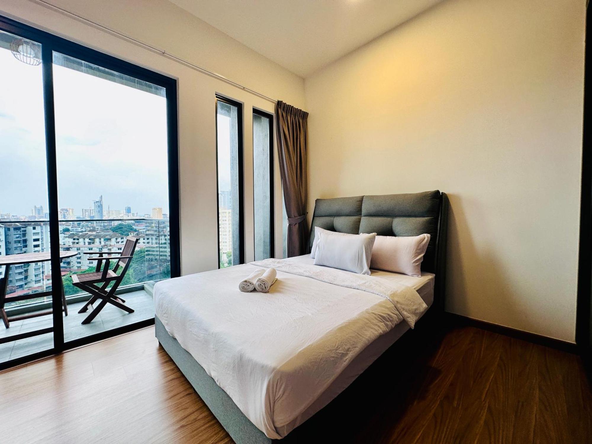 New Georgetown Instagramable 2Br Homestay For 10Pax 无敌美景两房民宿 Beacon Executive Suite Exteriér fotografie