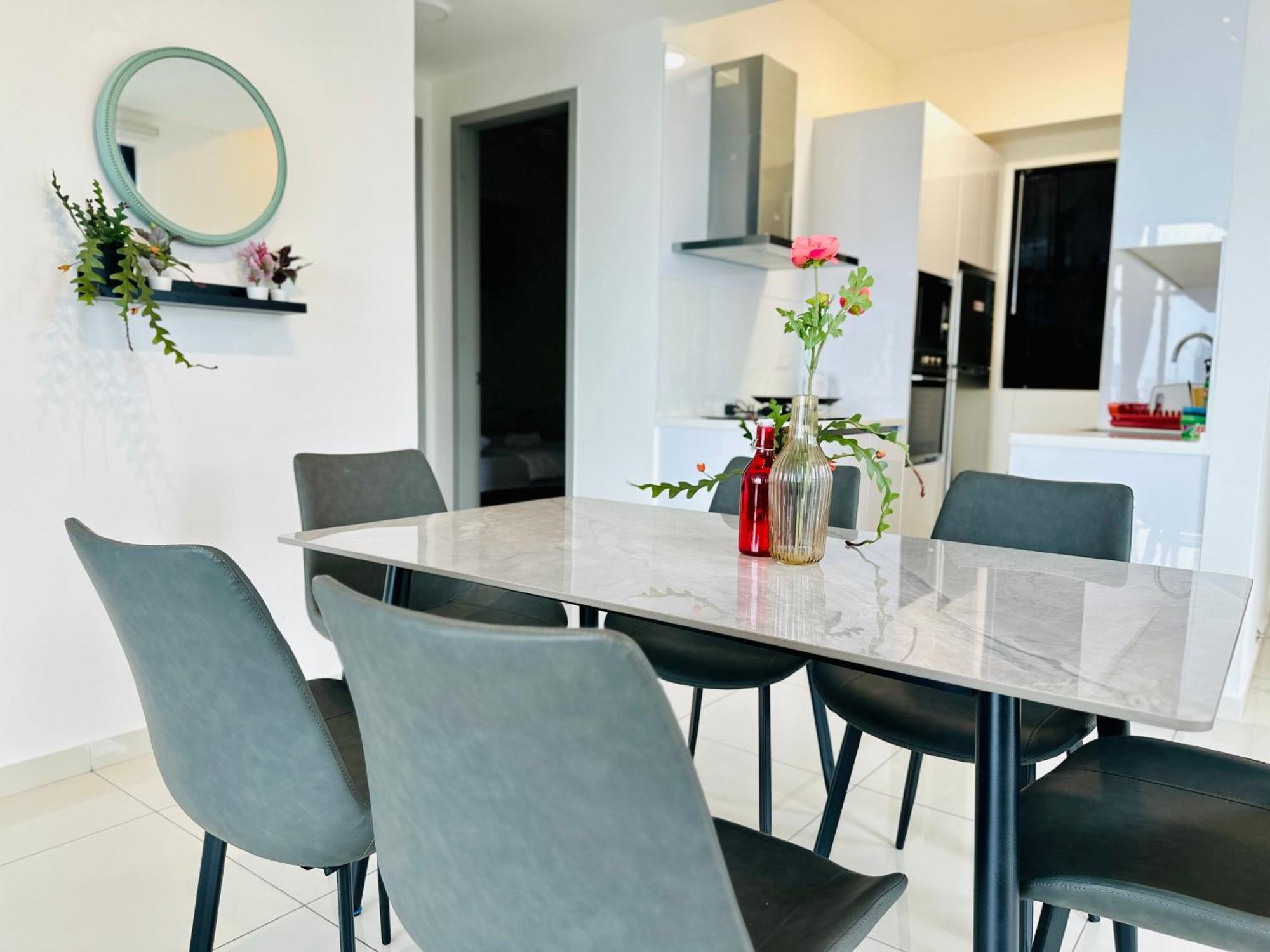 New Georgetown Instagramable 2Br Homestay For 10Pax 无敌美景两房民宿 Beacon Executive Suite Exteriér fotografie