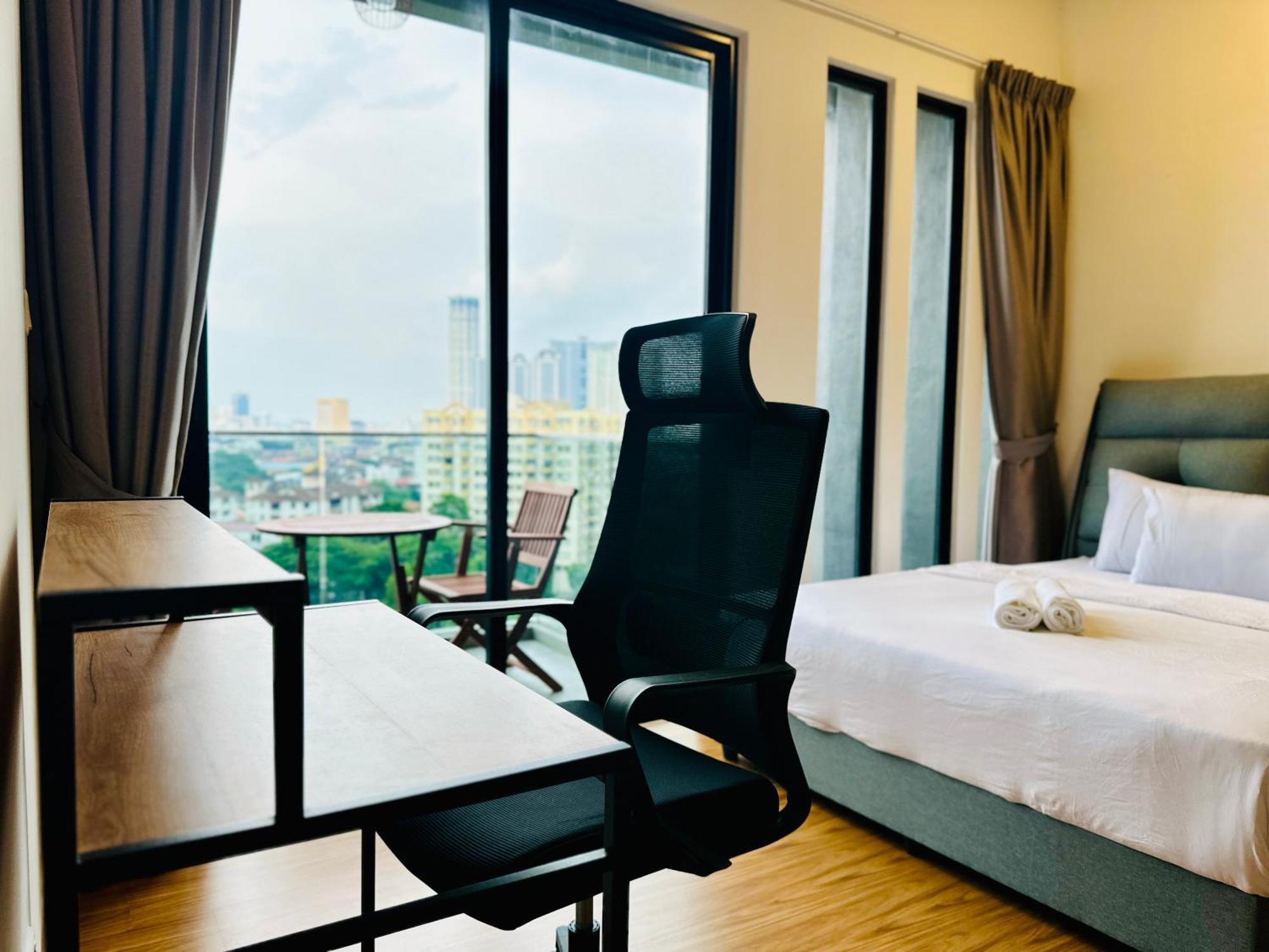 New Georgetown Instagramable 2Br Homestay For 10Pax 无敌美景两房民宿 Beacon Executive Suite Exteriér fotografie